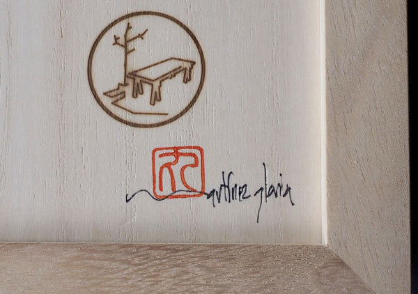 家具・木製品や愛用の道具にロゴを簡単に押せる焼印セットがあります！