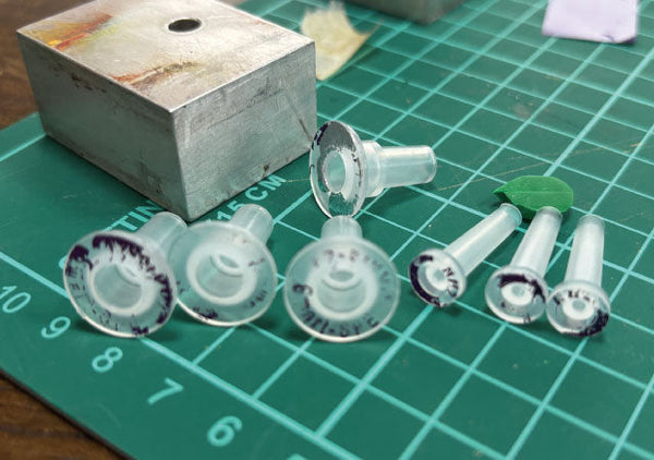 プラスチック（ポリプロピレン）への試し押し（箔押し）