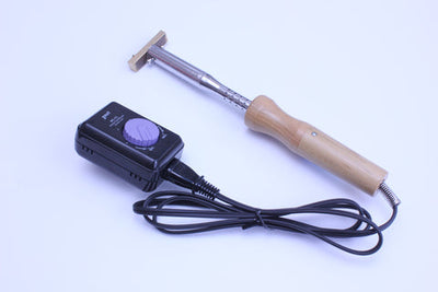 焼印の温度を調節するパワーコントローラー 半田ごての電圧を調整できます